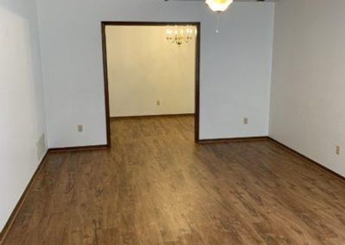 201 Barrett Place, Edmond, OK, 73003 | Card Image