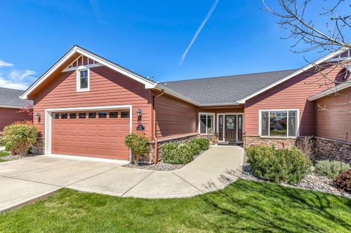 161 Skyhawk Dr, Eagle Point, OR, 97524-9677 | Card Image