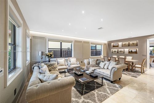 9835 Nw 86th Ter, Doral, FL, 33178-2628 | Card Image