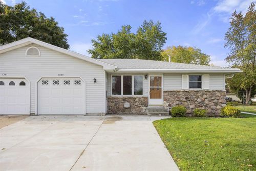 1303 Haen Drive, KAUKAUNA, WI, 54130 | Card Image