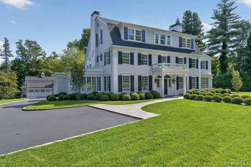 30 Brookside Dr, Manhasset, NY, 11030-1405 | Card Image