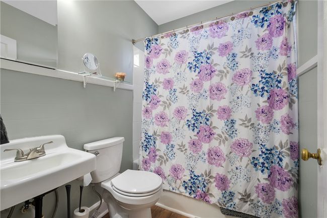2 bedroom bathroom | Image 20