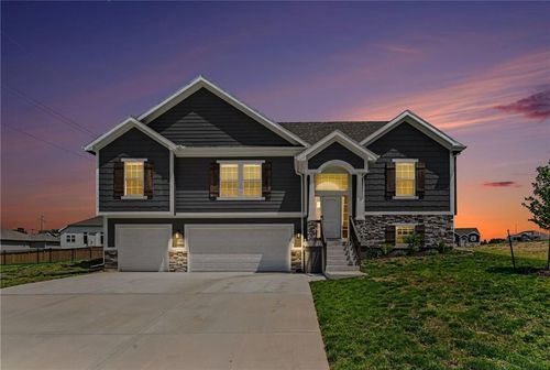1018 Jasmine Dr, Liberty, MO, 64068-4508 | Card Image