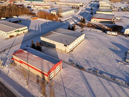 {{alt}} | Card Image