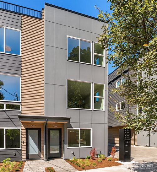 b-721 15th Ave, Seattle, WA, 98122-4515 | Card Image