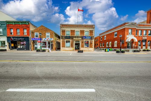 4-15221 Yonge St, Aurora, ON, L4G1L8 | Card Image