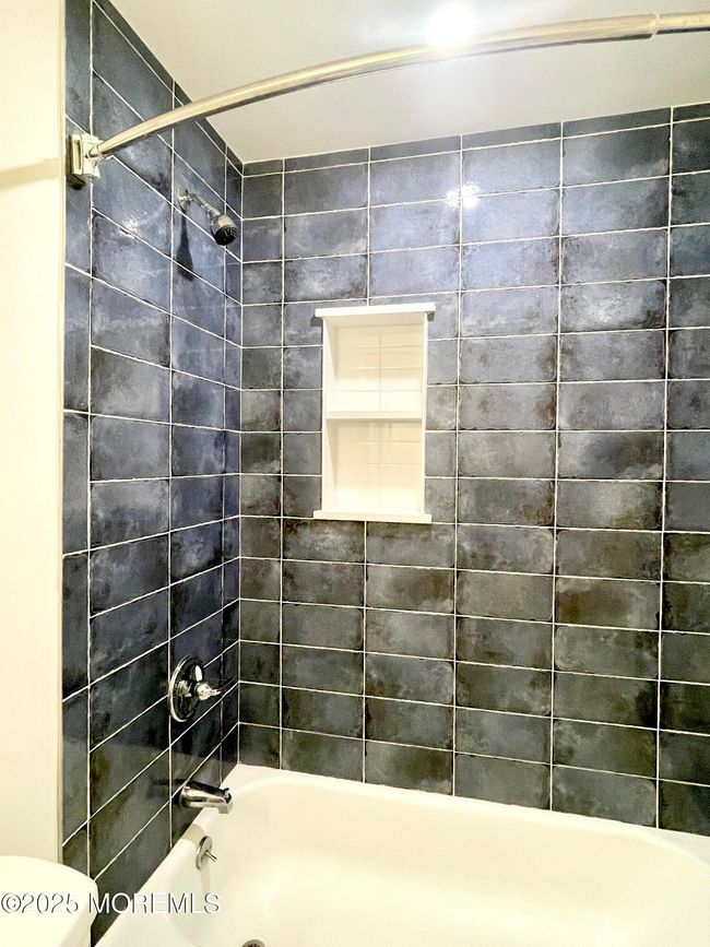 B - 19 Maplewood Dr, Home with 2 bedrooms, 2 bathrooms and null parking in Whiting NJ | Image 23