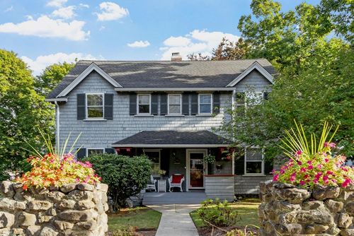 124 Prescott St, Reading, MA, 01867-3439 | Card Image