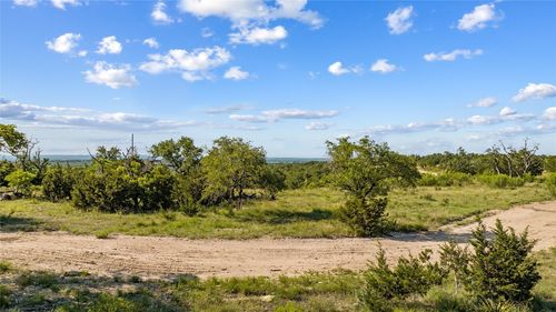 9 Stanton Rd, Johnson City, TX, 78636 | Card Image