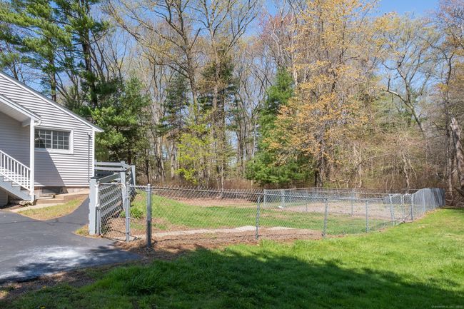 1250 Ellington Rd, House other with 3 bedrooms, 2 bathrooms and 11 parking in South Windsor CT | Image 7