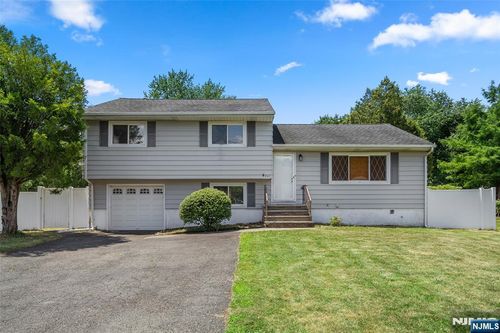 267 Church Ln, Wayne, NJ, 07470-3324 | Card Image