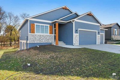 17254 Driftwood Bend, House other with 5 bedrooms, 3 bathrooms and null parking in Wamego KS | Image 2