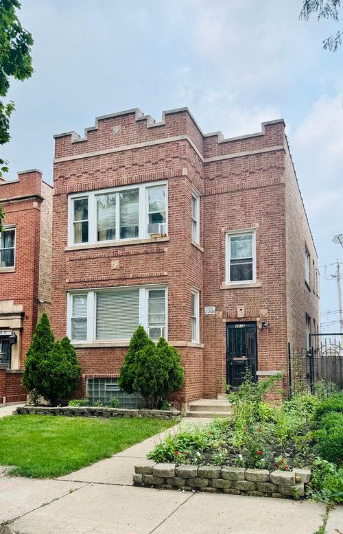 4818 W Fletcher Street, Chicago, IL, 60641 | Card Image