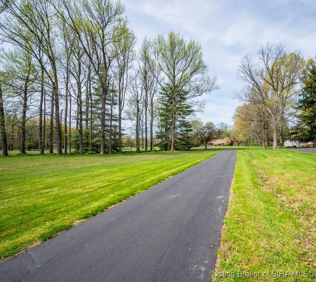 730 S Gardner St, Home with 3 bedrooms, 2 bathrooms and null parking in Scottsburg IN | Image 58