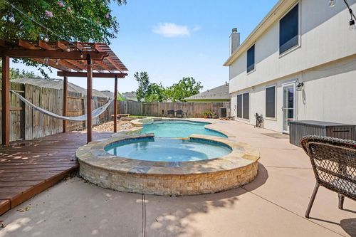 2890 Colony Cone Cir, Dickinson, TX, 77539-4183 | Card Image