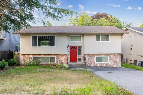 1550 Kent St, White Rock, BC, V4B4V2 | Card Image