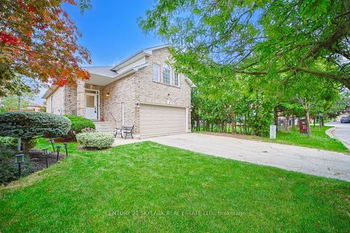 {{alt}} | Card Image