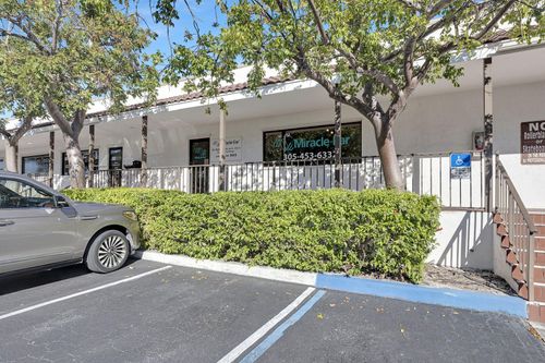 5-5701 Overseas Hwy, Marathon, FL, 33050-2784 | Card Image