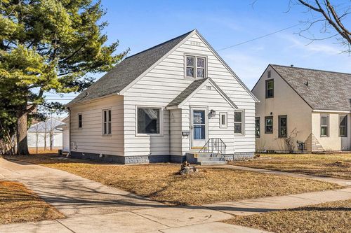 1521 Travis Street, La Crosse, WI, 54601 | Card Image