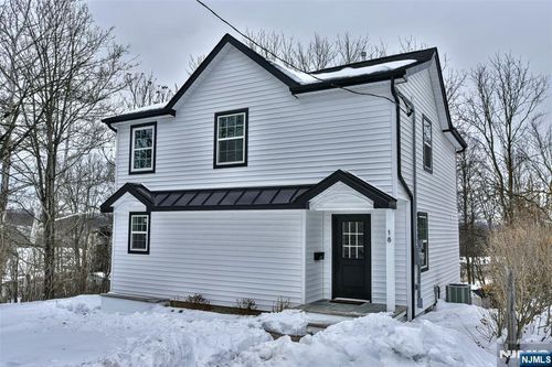 18 Governor Haines Street, Hamburg, NJ, 07419 | Card Image