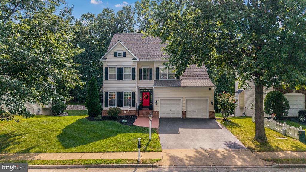 Residential in WOODBRIDGE
