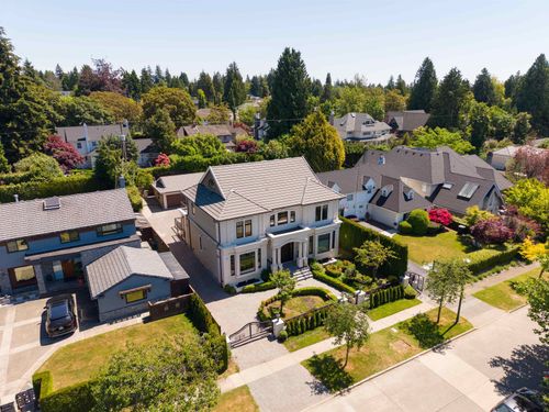 6638 Marguerite St, Vancouver, BC, V6P5E9 | Card Image