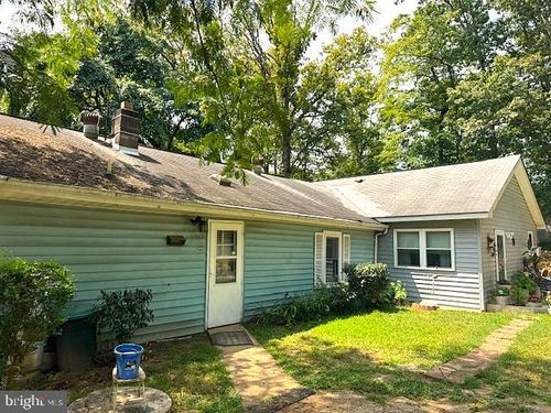 4502 Forestburg Ln, TRIANGLE, VA, 22172-1704 | Card Image