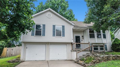 507 Lauren St, Liberty, MO, 64068-4800 | Card Image