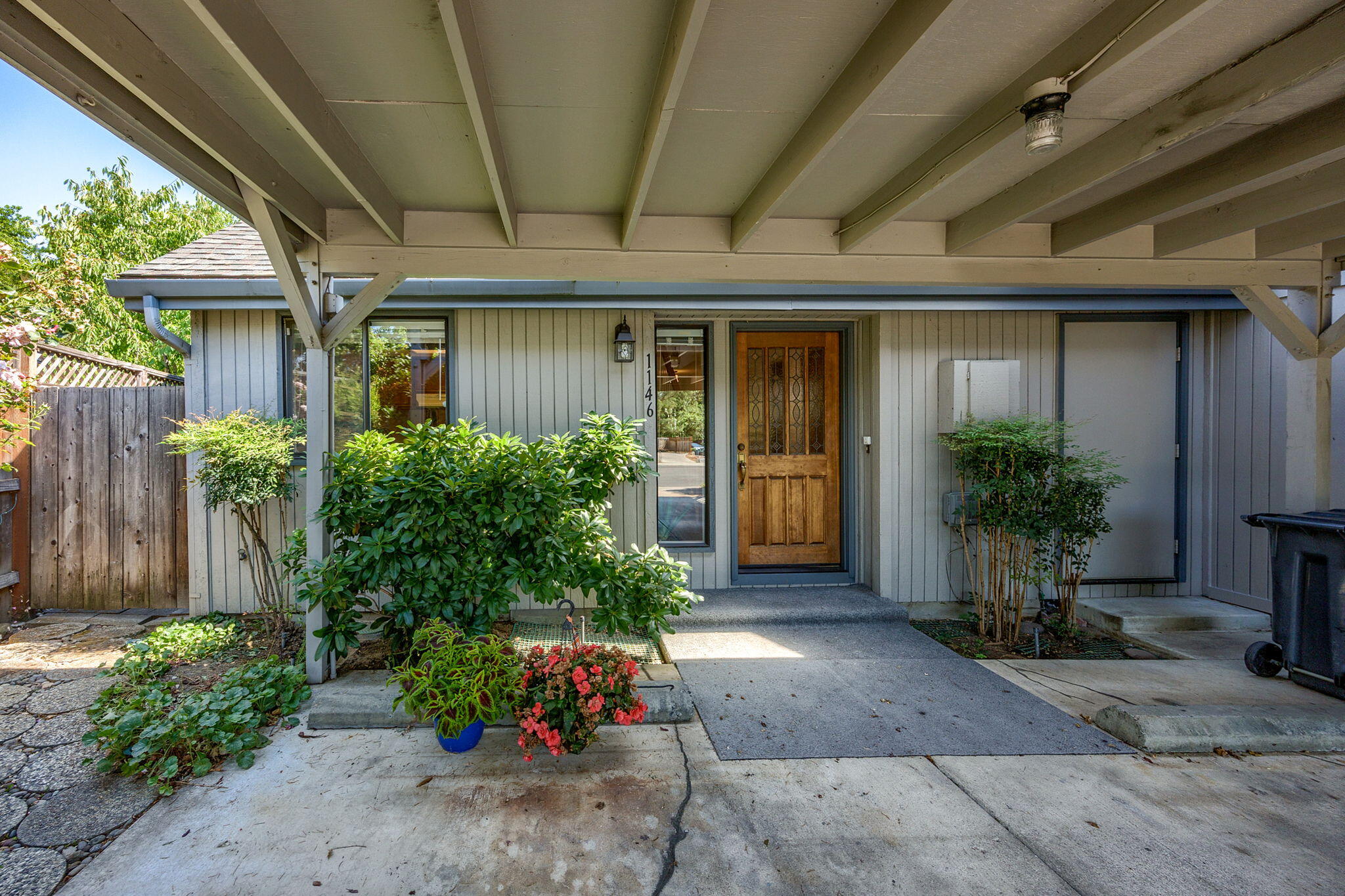 Bon Bon Cir, Medford, OR 97504