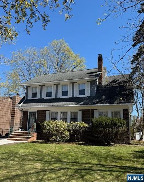 61 S Prospect St, Verona, NJ, 07044-1509 | Card Image