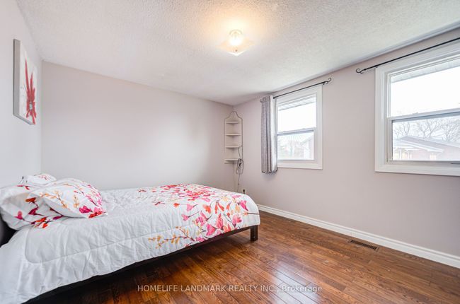 2 - 401 Keats Way, Condo with 5 bedrooms, 3 bathrooms and 1 parking in Waterloo ON | Image 27