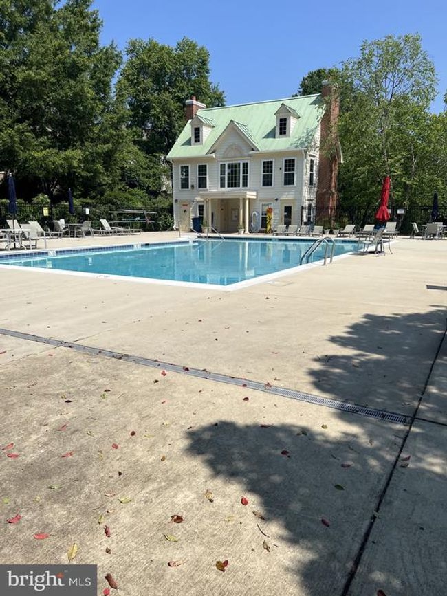 APT-10 - 1100 Quaker Hill Dr, Condo with 2 bedrooms, 1 bathrooms and null parking in ALEXANDRIA VA | Image 34