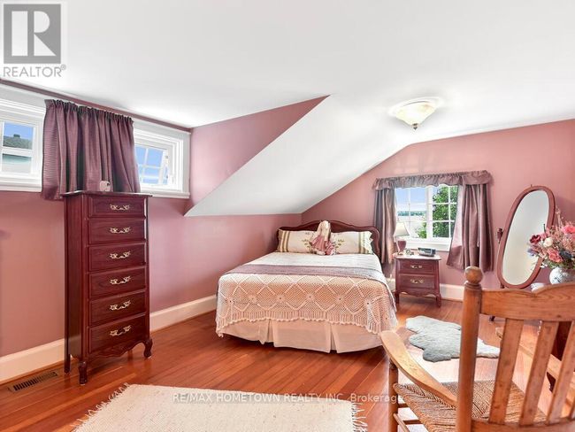 92 Water St E, House other with 2 bedrooms, 3 bathrooms and 2 parking in Brockville ON | Image 30