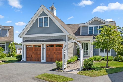 17-17 Canter Brook Ln, South Hamilton, MA, 01982-5200 | Card Image