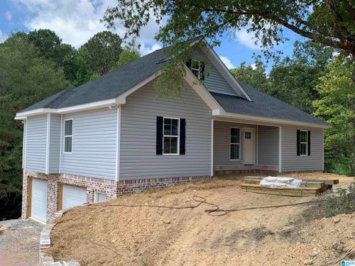 841 Lakeshore Cir, Warrior, AL, 35180-6702 | Card Image