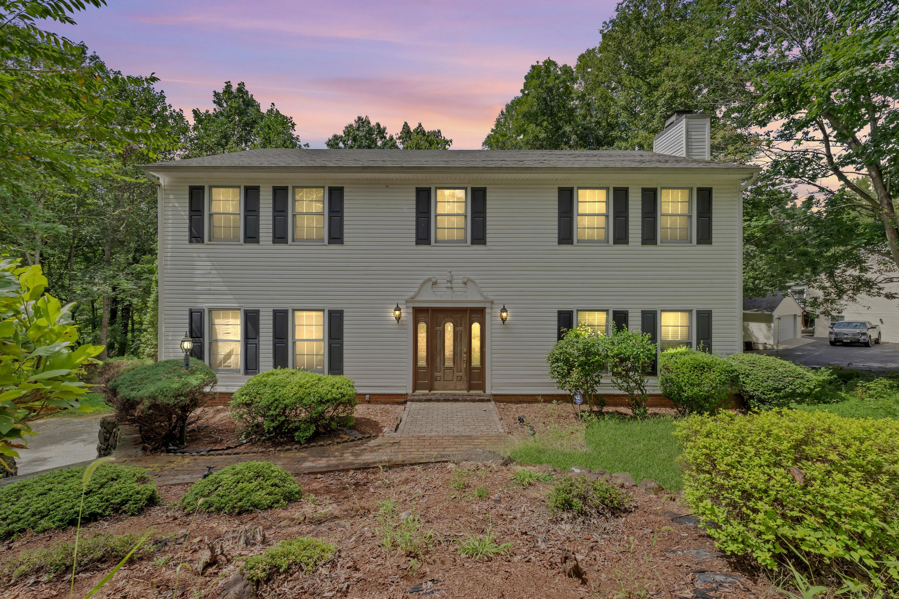 Parkway Dr, Roanoke, VA 24018