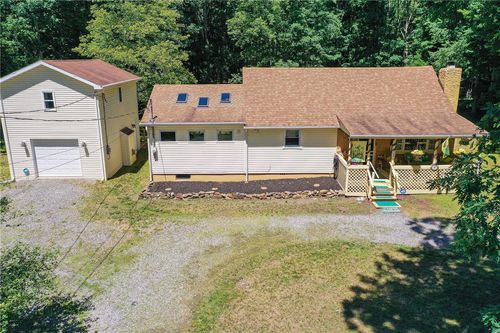 74 Lake Dr, White Haven, PA, 18661-2702 | Card Image