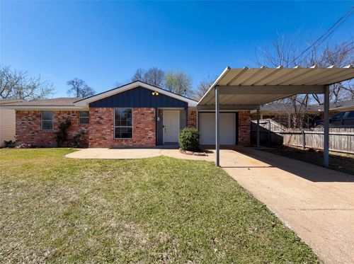 520 Hillside Dr, Sherman, TX, 75090-6628 | Card Image