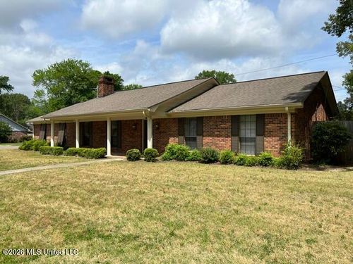 304 Shadowood Lane, Starkville, MS, 39759 | Card Image