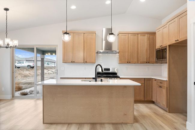 10709 Kokanee Dr, House other with 4 bedrooms, 2 bathrooms and 3 parking in Pasco WA | Image 9