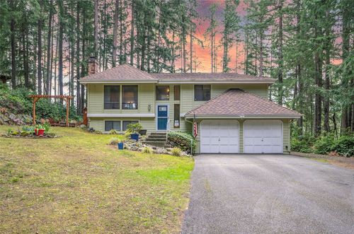 5501 Nw Glenn Firs Ln, Silverdale, WA, 98383-9244 | Card Image