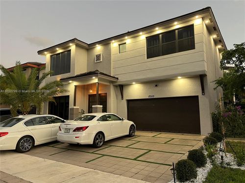 8910 Nw 160th Ter, Miami Lakes, FL, 33018-1416 | Card Image