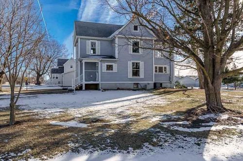 202 E Chicago Ave, DAVIS JUNCTION, IL, 61020-9789 | Card Image