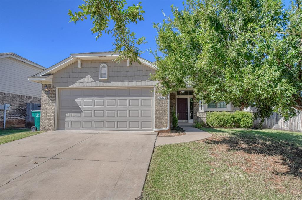 Cola Dr, Edmond, OK 73012