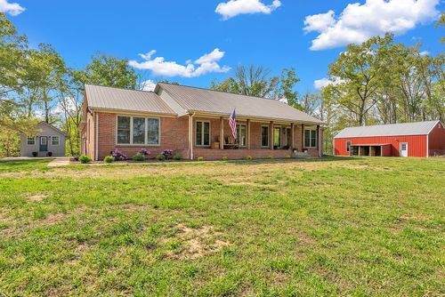 1819 Barker Rd, Columbia, TN, 38401-7689 | Card Image