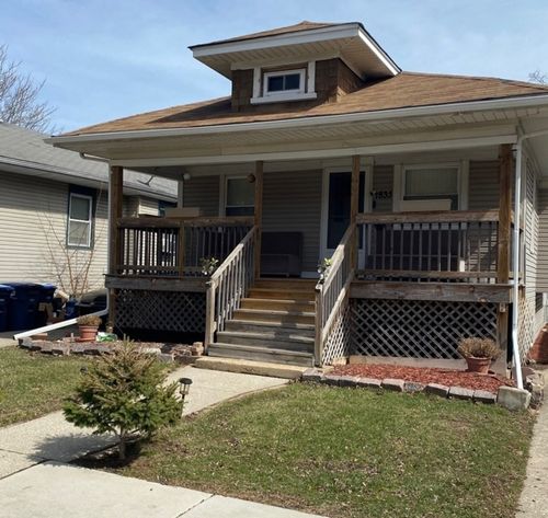 1833 S 4th Ave, Maywood, IL, 60153-3321 | Card Image