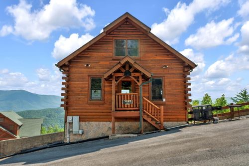 3105 Lakeview Lodge Drive, Sevierville, TN, 37862 | Card Image