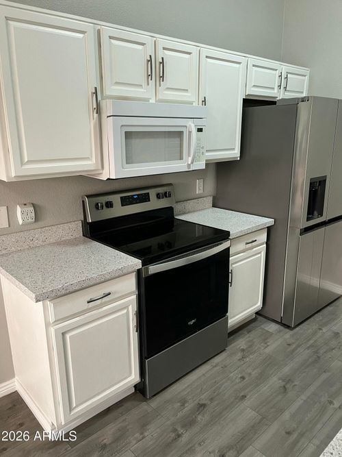 227-255 S Kyrene Rd, Chandler, AZ, 85226-4437 | Card Image