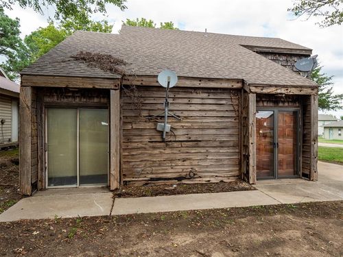 2222 7th St, Prague, OK, 74864-4100 | Card Image