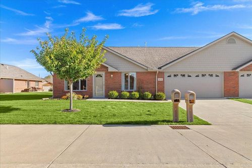 876 Hickory Hill Dr, Marysville, OH, 43040 | Card Image